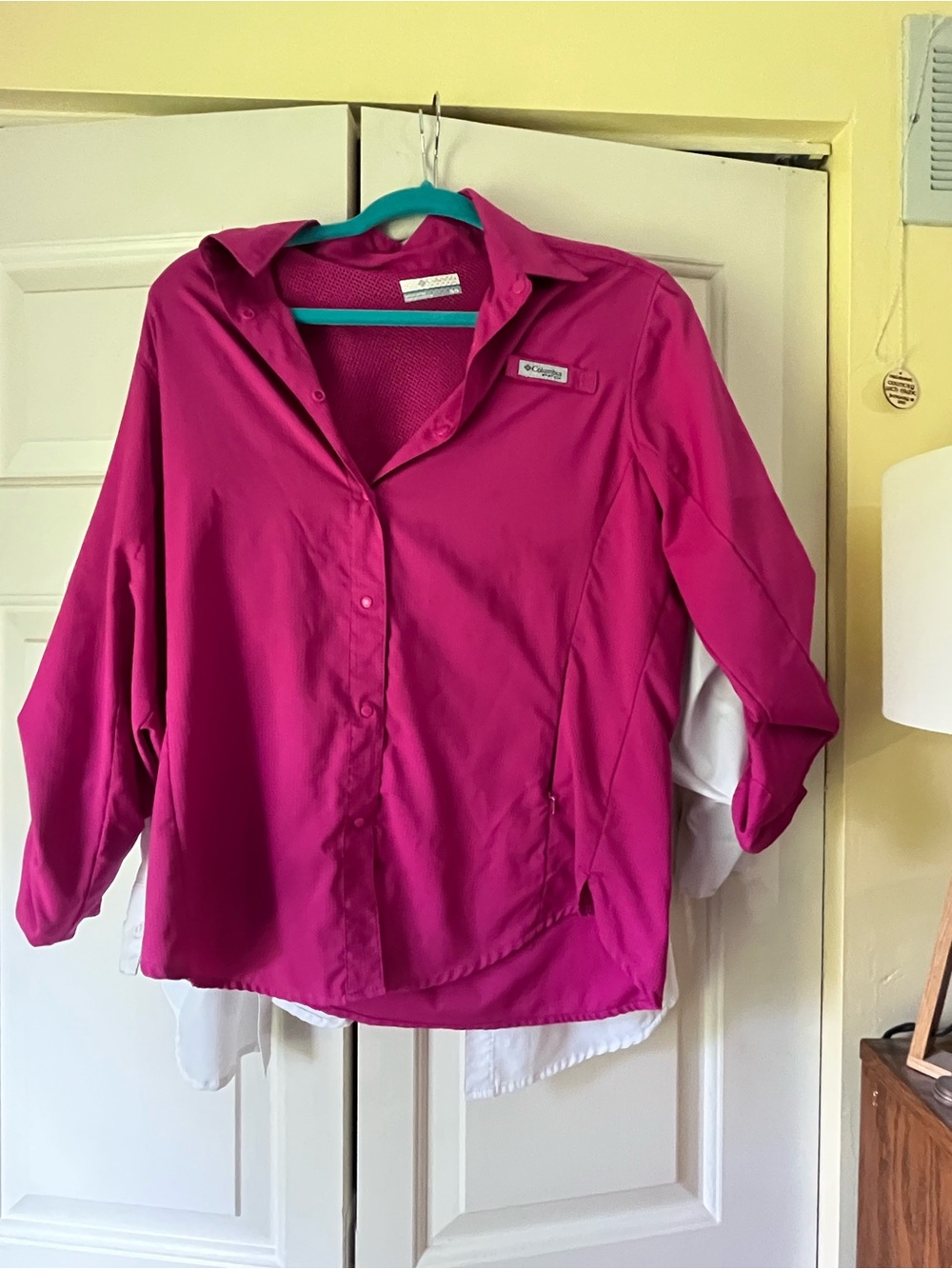 Columbia PFG Shirt Size medium
